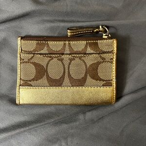 Coach vintage Elegant Gold and Brown Patterned Wallet